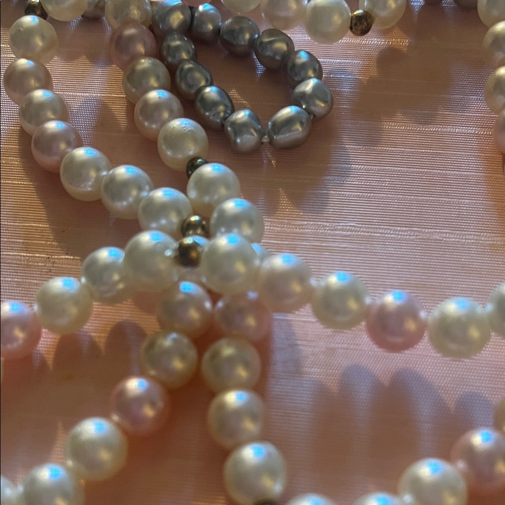 Vintage Faux Pearl Necklaces - Picture 2 of 5